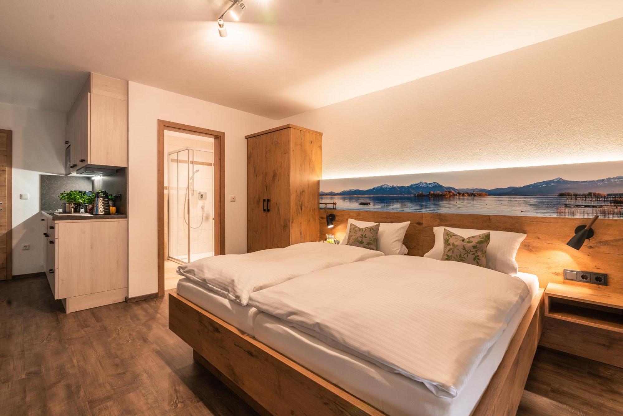 Gaeste- Und Apartmenthaus Wiesholler Химинг Экстерьер фото